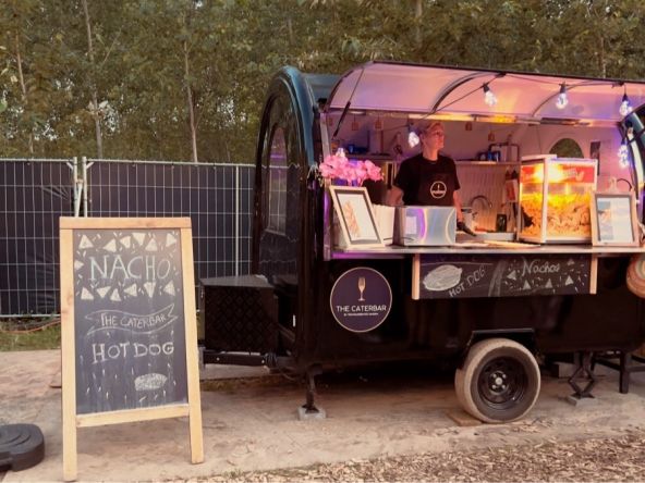372774_the-caterbar.jpg